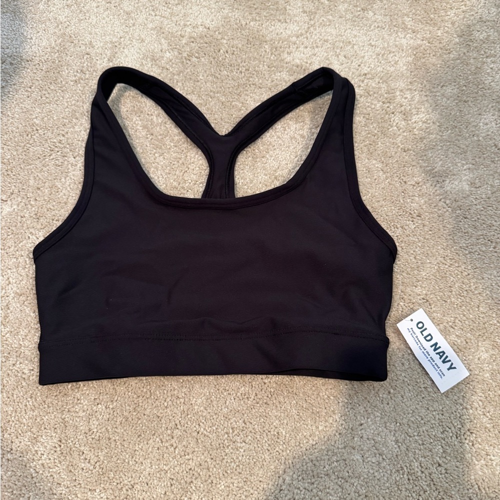 NEVER WORN. NEW WITH TAGS 
Active power soft sports bra from Old Navy
